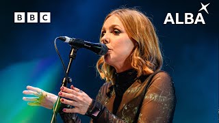 Download Lagu Mànran - Òran Na Cloiche | Hoolie 2023 | BBC ALBA MP3