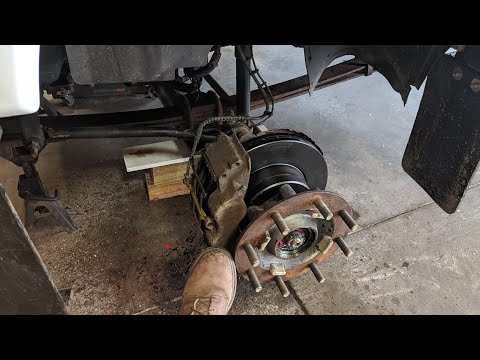 Front Brake Rotor Replacement on a C5500 GMC Topkick Duramax