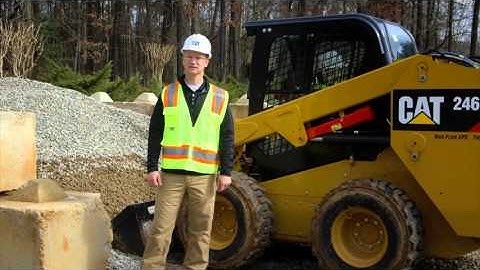 Cat® Skid Steer/Compact Track/Multi Terrain Loader Tip of the Month: Machine Safety