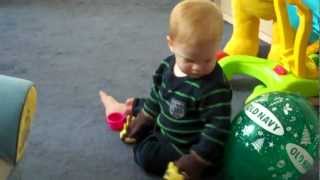 Vaughn Mars Having Some Trouble With His Mittens