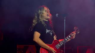 AIRBAG - Solo aquí (Live streaming 2020) chords