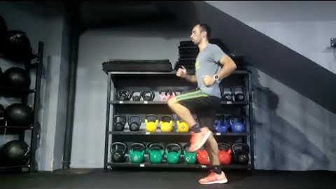 High skipping  ( elevação de joelho alto )
