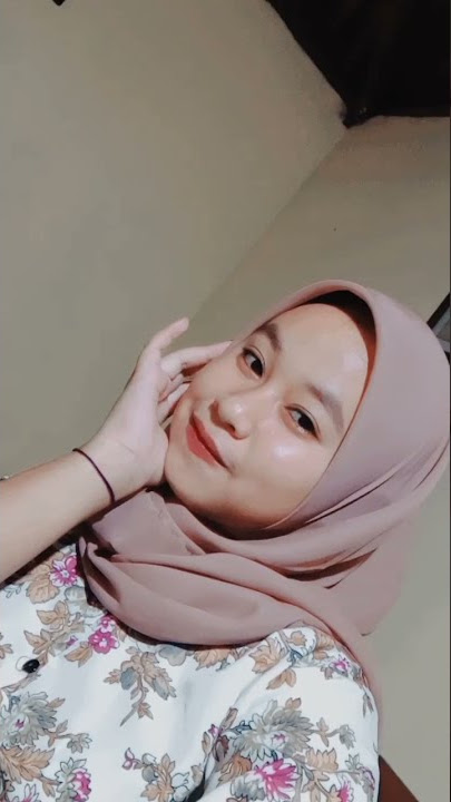 viral cewek tiktok cantik banget!! keliatan itunya