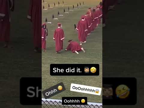 Video: Awkard fotos de raperos en la escuela secundaria