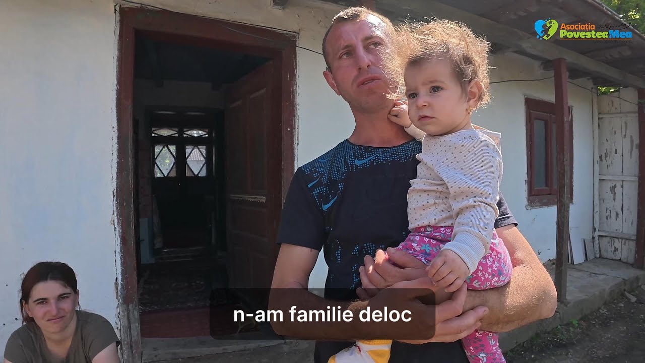 Părinți fără auz, dar cu inimă uriașă: își cresc fiica între greutăți