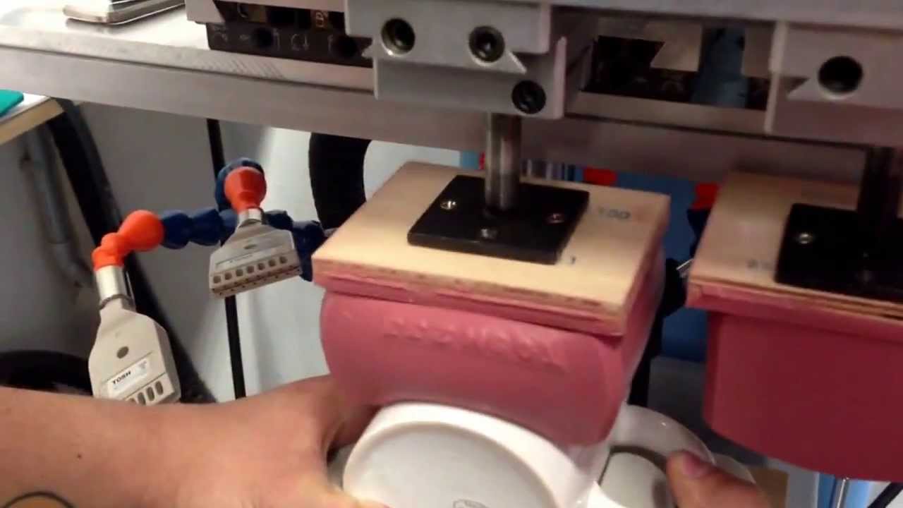 Stampa tampografica a 3 colori su tazza in ceramica. youtube Stampa su ceramica