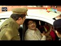 Gujjubhai ane wife pakdaya police paase  gujjubhai the great  siddharth randeria