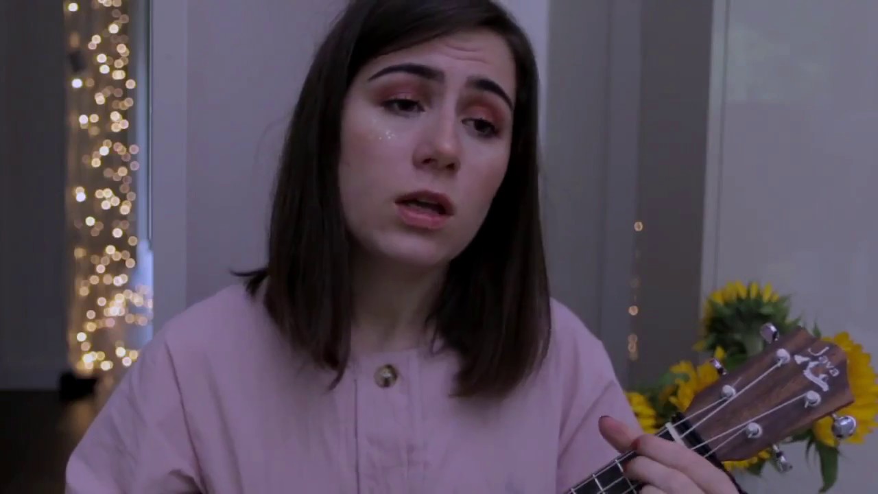 Dodie Clark Build Me Up Buttercup