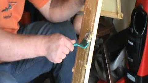 Using a Wax Capping Scratcher