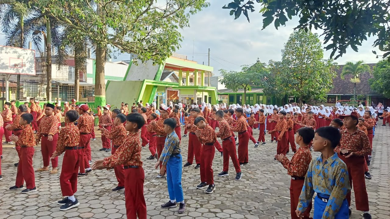 MPLS 2025 hari ke 3, Senam Sehat bersama SD Negeri 1 Wonokerto Bantur