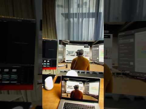 لابتوب بأربع شاشات