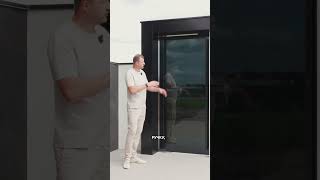 Одна калитка для хозяев дома, другая для гостей #участок #земельныйучасток #новаярига #загородныйдом