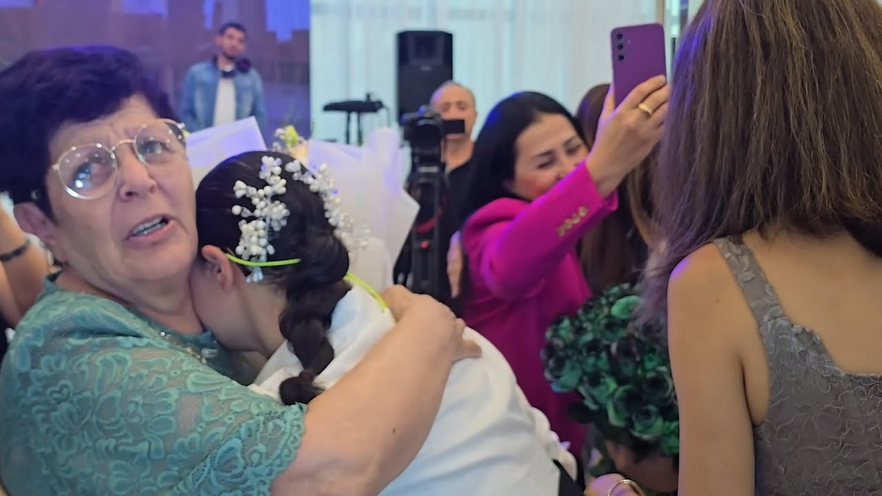 ՄԵԳԱ ՀՈՒԶԻՉ ԱՆԱԿՆԿԱԼ։Մայրիկի 75 ամյակը գունավորվեց դստեր, փեսայի ու գեղեցկուհի Մարգարիտայի չսպասված.