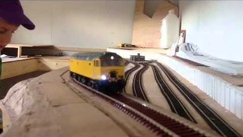 Howes sound chipped bachmann class 57 testing the incline o