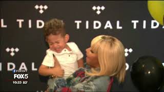 Nicki Minaj Shows Up at Store in Manhattan, Fans Go Nuts