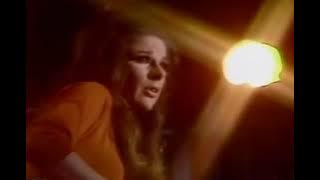 Bobbie Gentry sings 'Ode To Billie Joe' live on the Andy Williams Show 1971