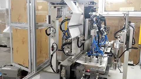 Auto stacking machine