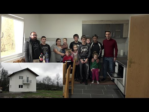 Jedanaestočlana porodica Kokić iz Podnovlja dobila ključeve nove kuće