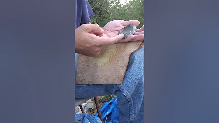 Working blocky and fractured flint