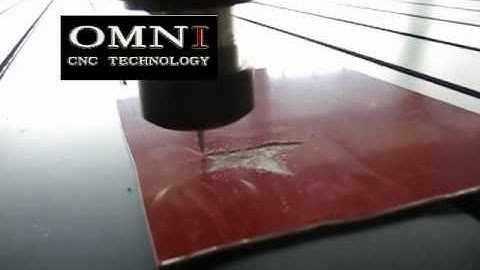 OMNI CNC ROUTR Working on Double Color Boards.rmvb