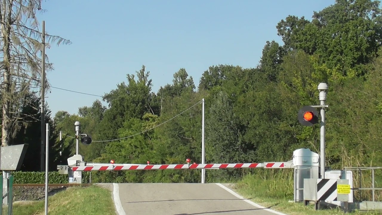Passaggio a livello n.26 - Masi Torello - Via Cremona km 16+474