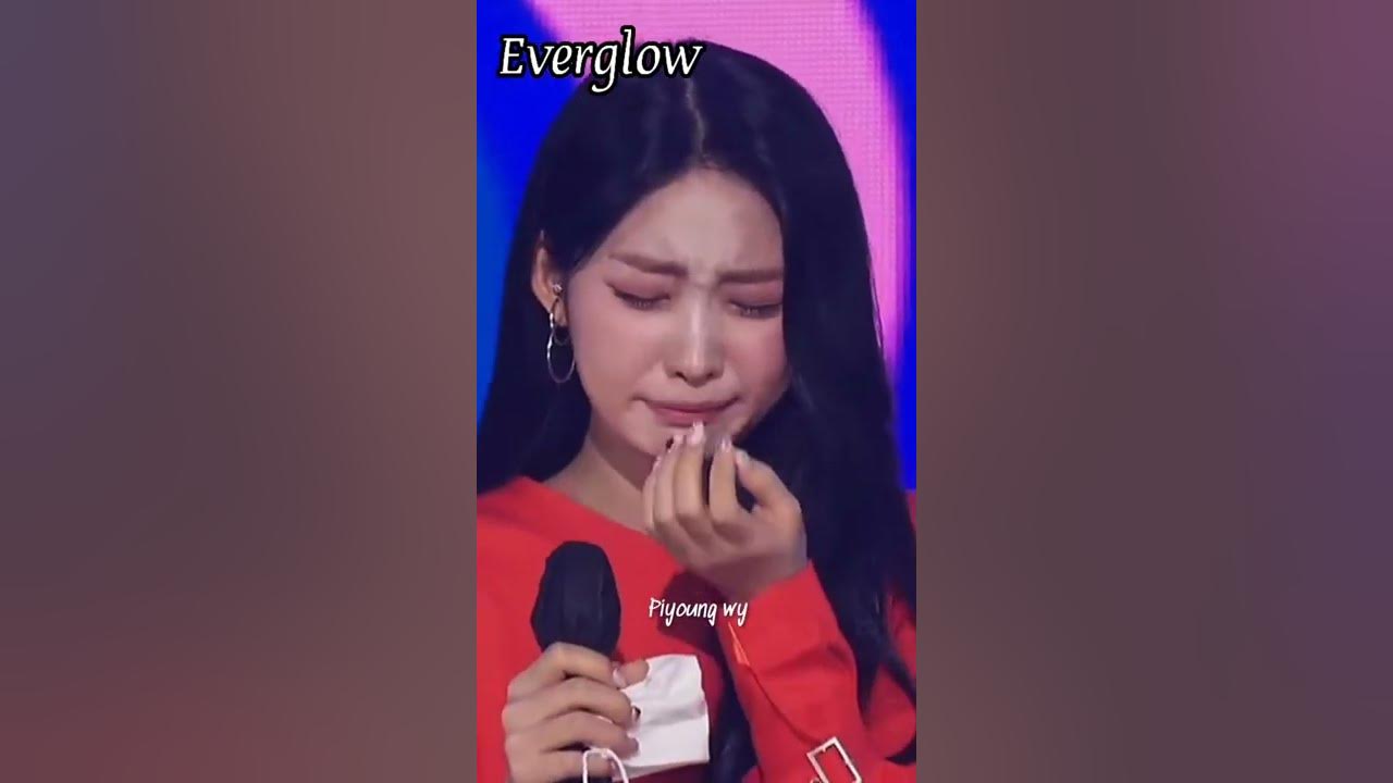 Other kpop idols VS Aespa when They win the award🤣 #aespa #itzy #ive#everglow #kpop #shorts #ytshort