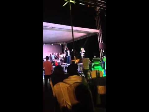 Gadnner ajibu ndi ndi ndii ya Jide amporomoshea matusi live tazama (video)
