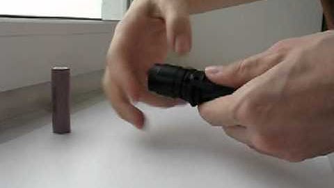 901 Cree Q3-WC 3-Mode 130-Lumen Convex Lens LED Flashlight - Black (3*AAA) DealExtreme