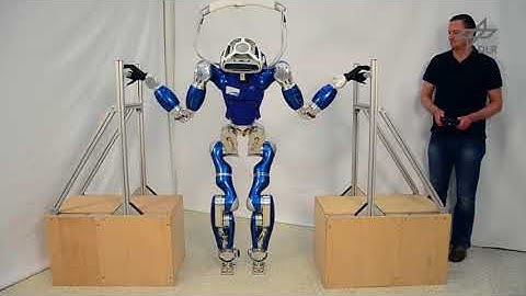 multi contact balancing for torque controlled humanoid robots
