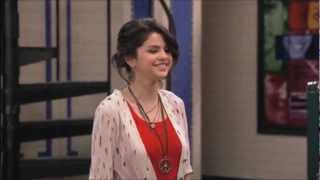 Video thumbnail of "Selena Gomez & Shakira - Gypsy (Duet on Wizards of Waverly Place)"