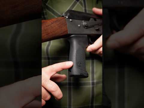 Finger grooves can be a touchy subject, so today we're rocking our new AK-47 grip without them ????️