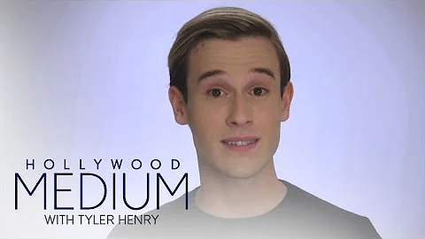 Tyler Henry Gets Emotional Before Reading Snooki | Hollywood Medium with Tyler Henry | E!