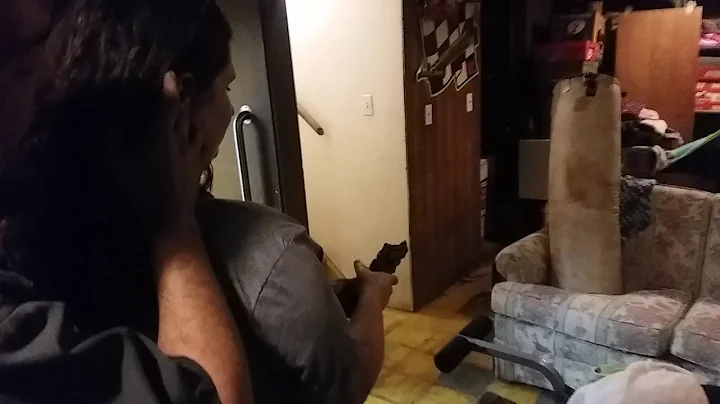 GIRL SHOOTS 44MAG for the first time!