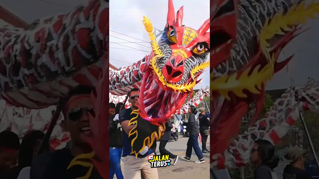ular naga barongsai terbesar nih teman teman 🙈 