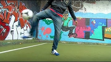 Laurens Jan Anjema geeft squashles aan Z@ppsport in de rubriek 