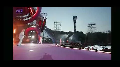 Jungkook and Taehyung chasing each other in MUSTER 2021. #BTS #Taekook