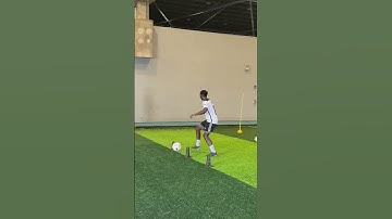 Mastering First Touch & Scanning: Football Drills Demystified | #FirstTouchSkills #FootballScanning