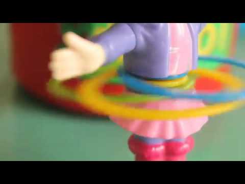 amazing-toy-dancing-i-jollibee