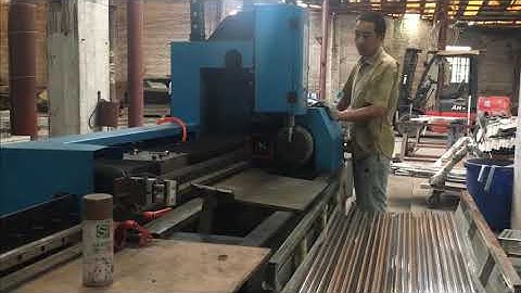 [LX Laser Tech.] Laser cut off 1.5 meters of round pipes, manual feeding round tube laser cutter