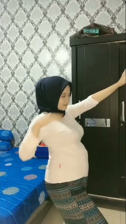 TIKTOK HOT IBU HAMIL HIJAB JAGO PARGOY GUNUNG GEDE 😍