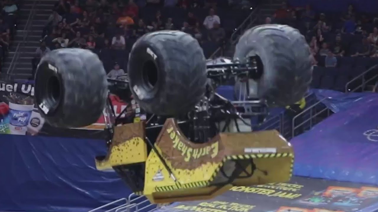 Monster Jam comes to Portland YouTube