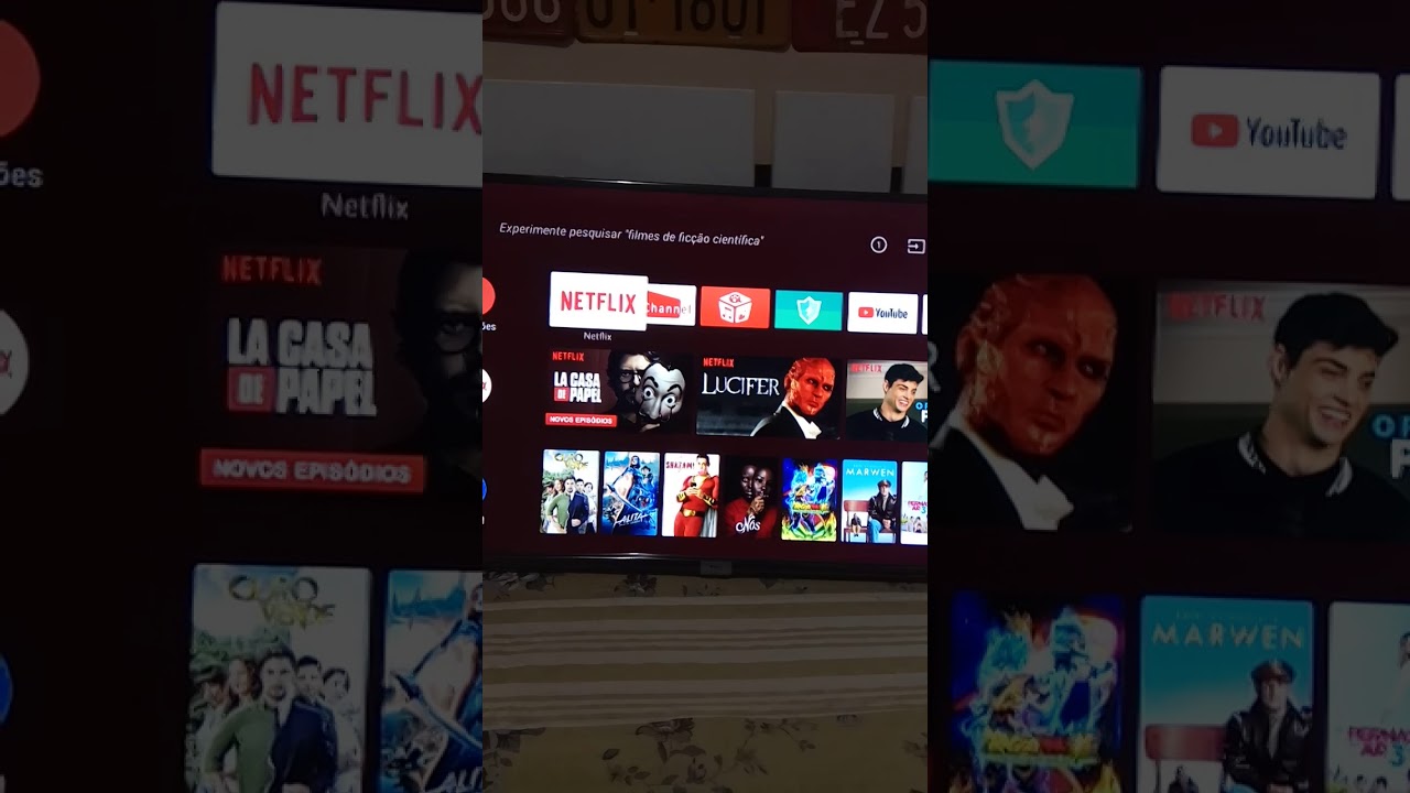 Como usar o comando de voz do controle remoto da smart tv tcl - YouTube