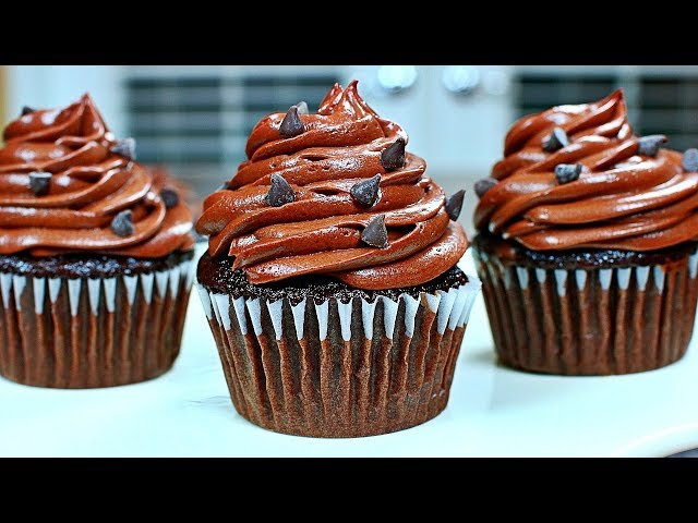 Best Chocolate Cupcake Recipe (Super Moist) – Sugar Geek Show