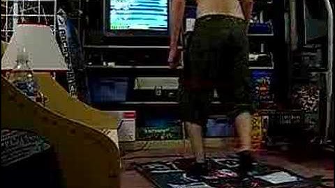 me playin MaXX Unlimited DDR on heavy