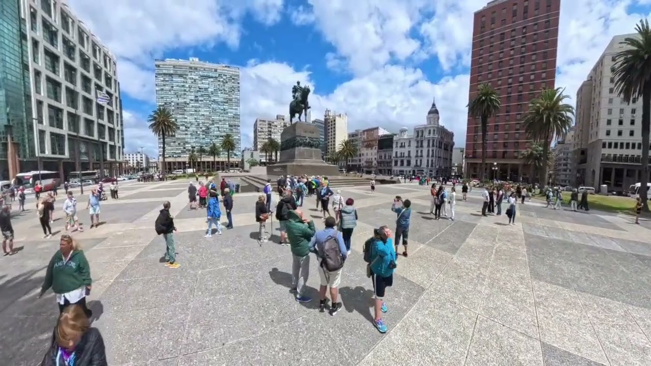 🌍 Plaza Independencia – Il Cuore Storico di Montevideo | Giro del Mondo 2024 Costa Deliziosa