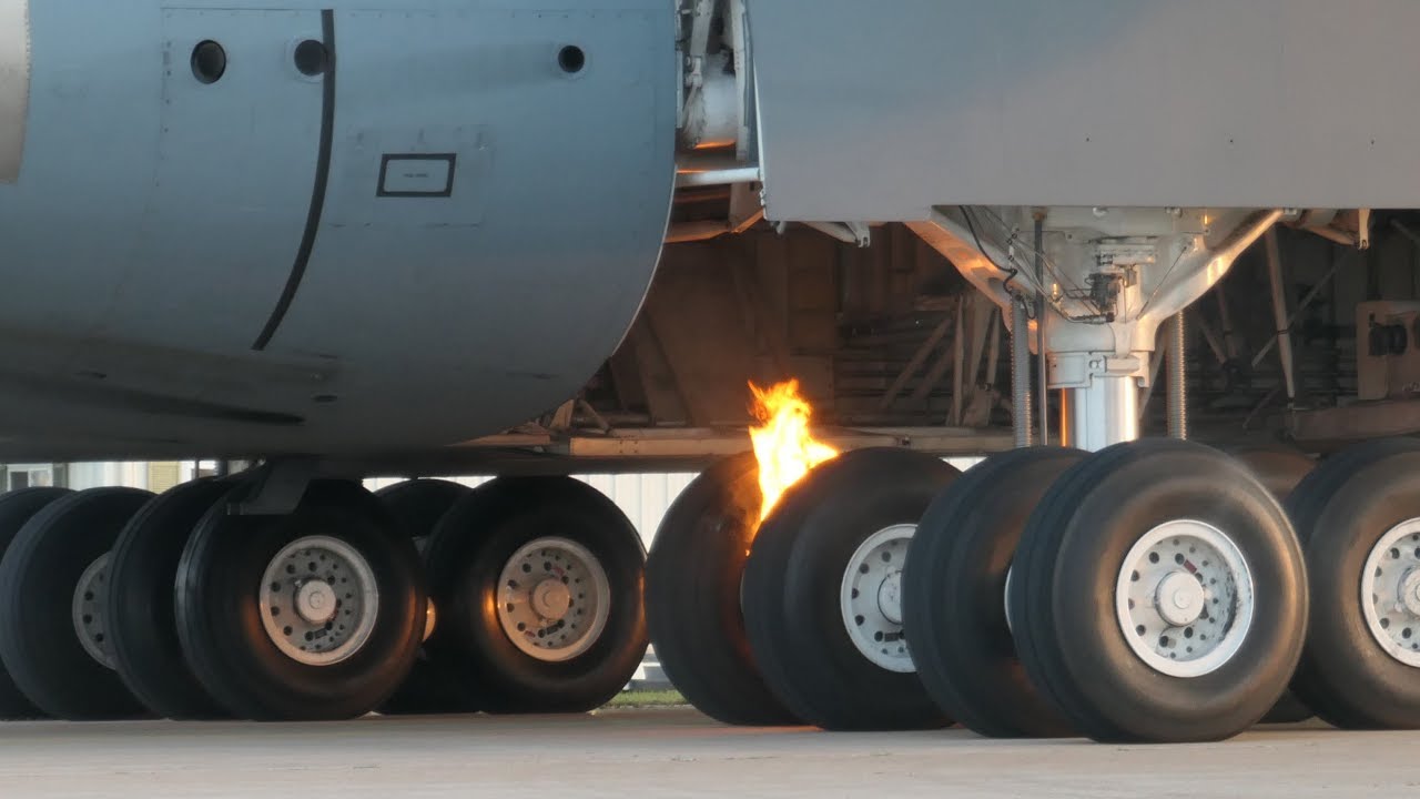 C5M Super Galaxy brake fire Oshkosh Airshow 2019 YouTube