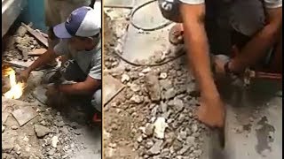 Ini yang terjadi kalau tukang pasang WC ngobrol sama orang bule