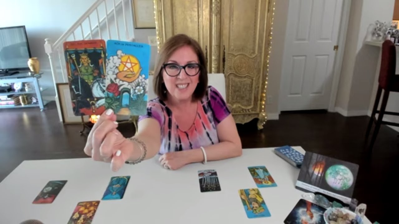 LEO ♌  A victorious NEW beginning awaits! Twin Flame Tarot, Second half October 2020