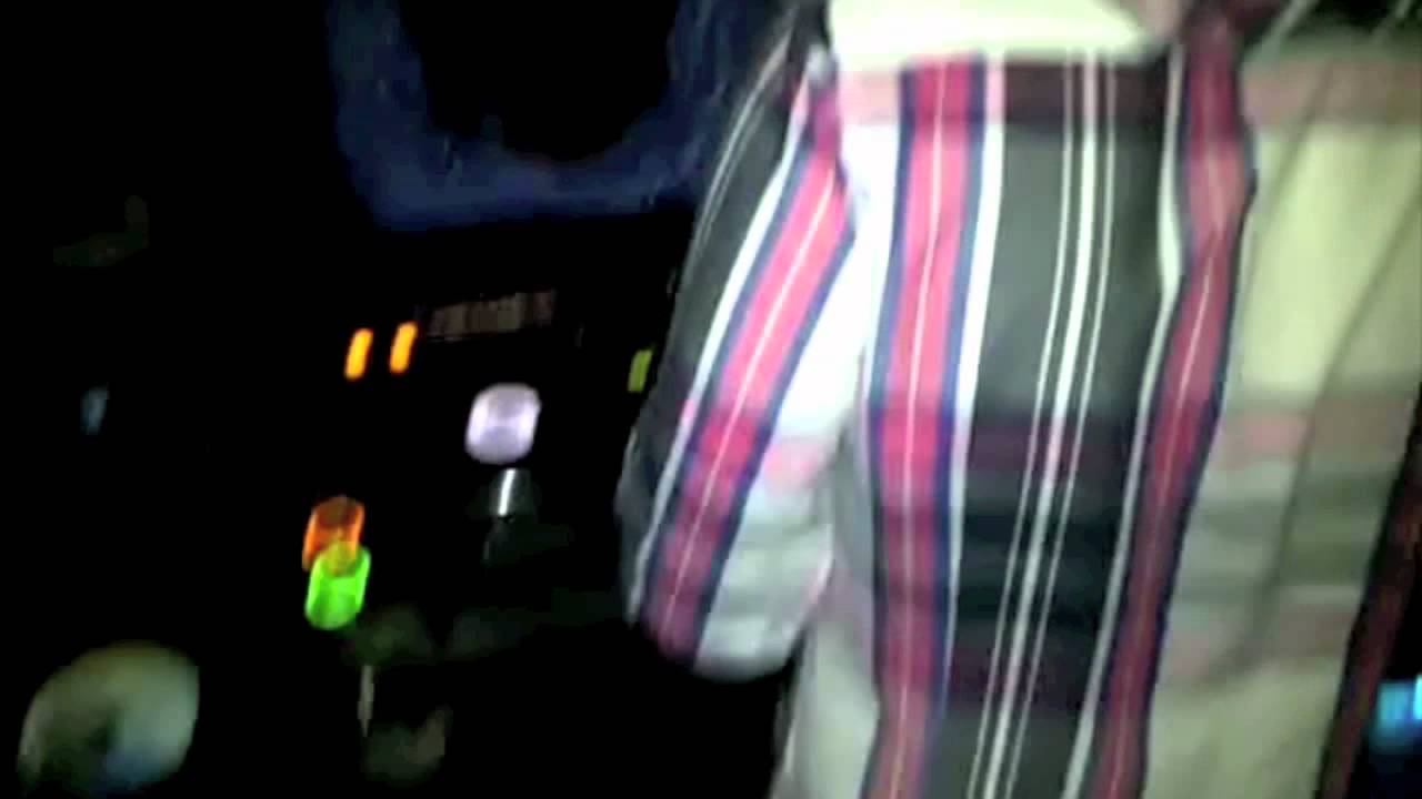 YouTubeでDirty Tunes intro with One Moment (Romain G & Nick Svenson Booty)を視聴 YouTubeでDirty Tunes intro with One Moment (Romain G & Nick Svenson Booty)を視聴