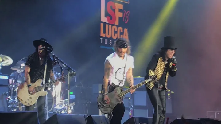 Hollywood Vampires - School's Out (Alice Cooper Co...